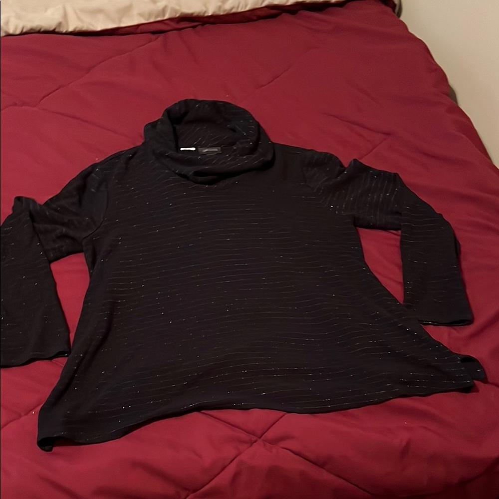 Elegant Black Sweater with Subtle Sparkle